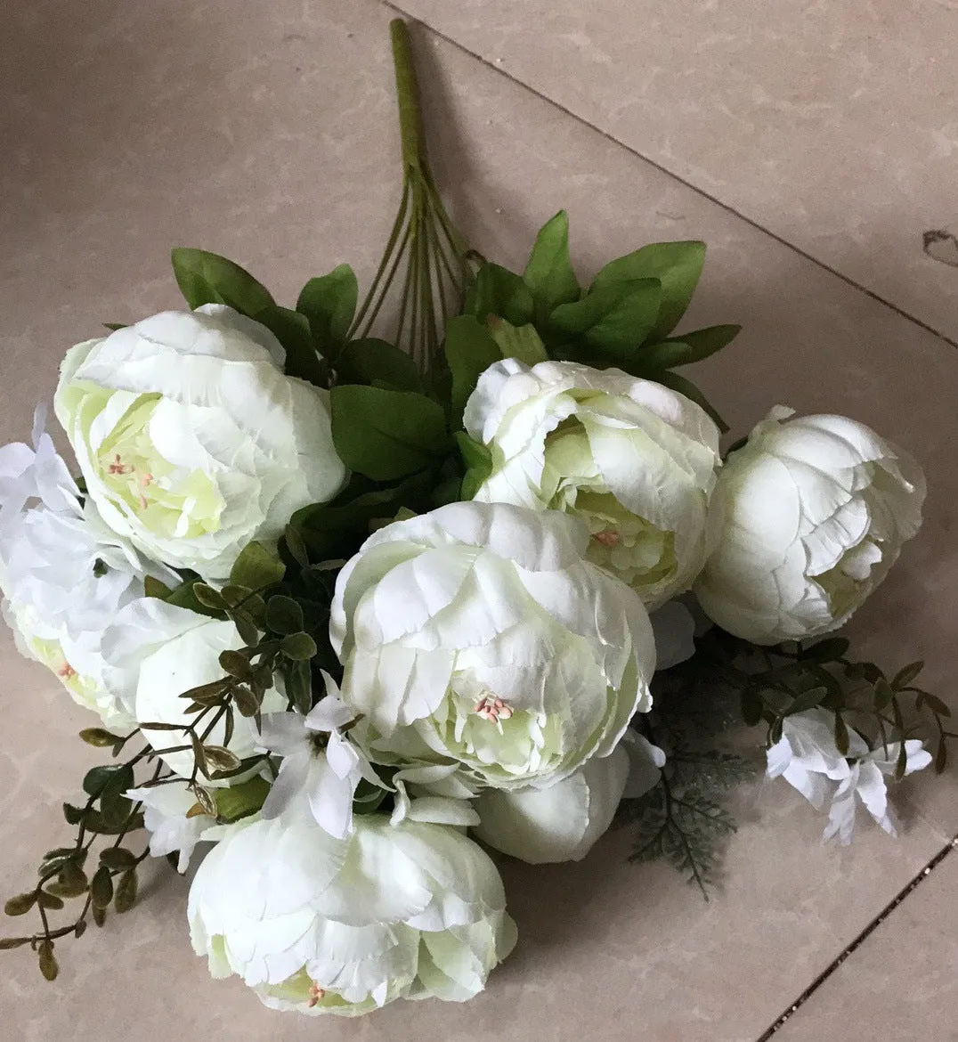 Artificial Vivid Silk Peony Flowers with Fake Leaf Bouquet