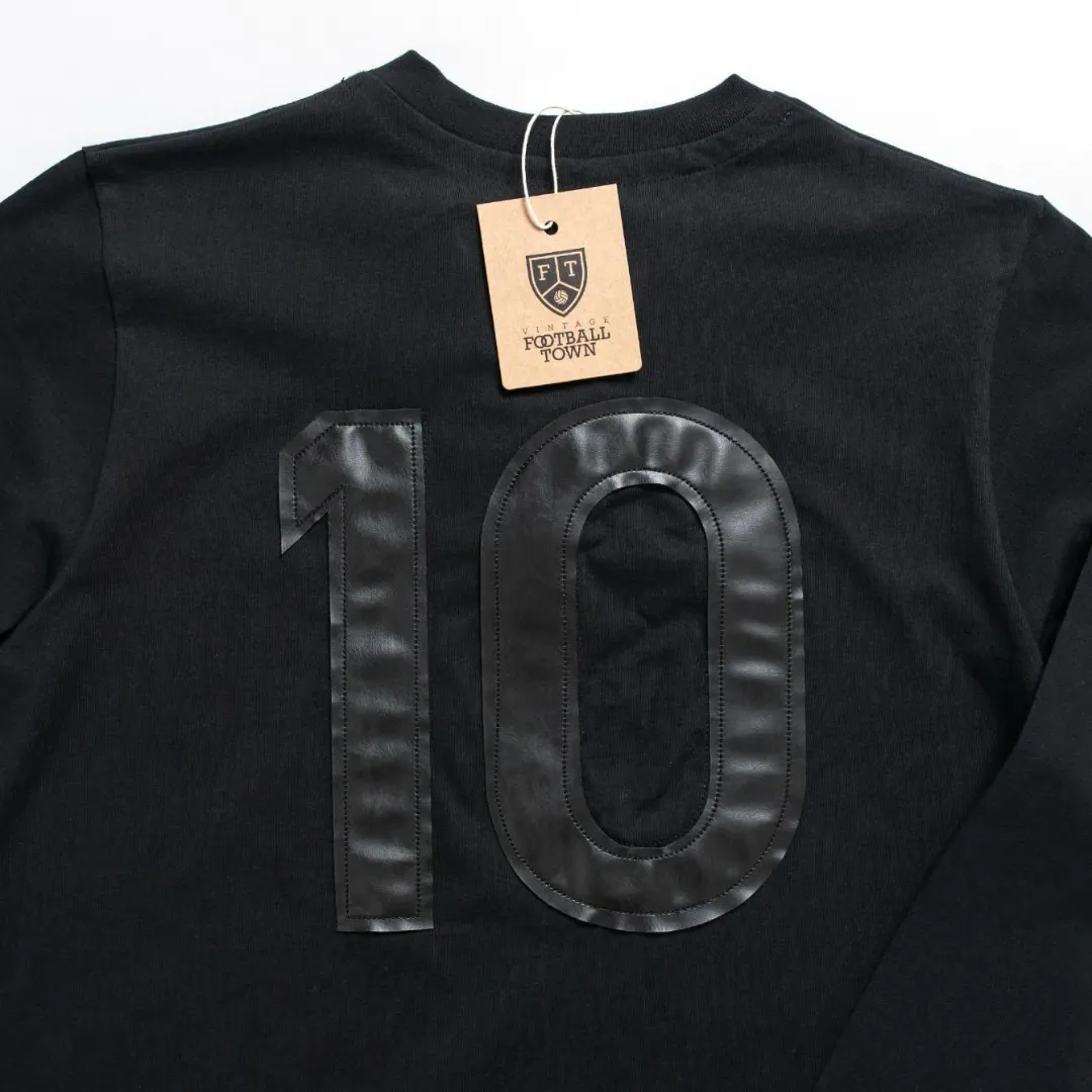 Football Town's "The Devil 10" Black Soccer-Inspired Retro Long Sleeve Shirt (Man United)