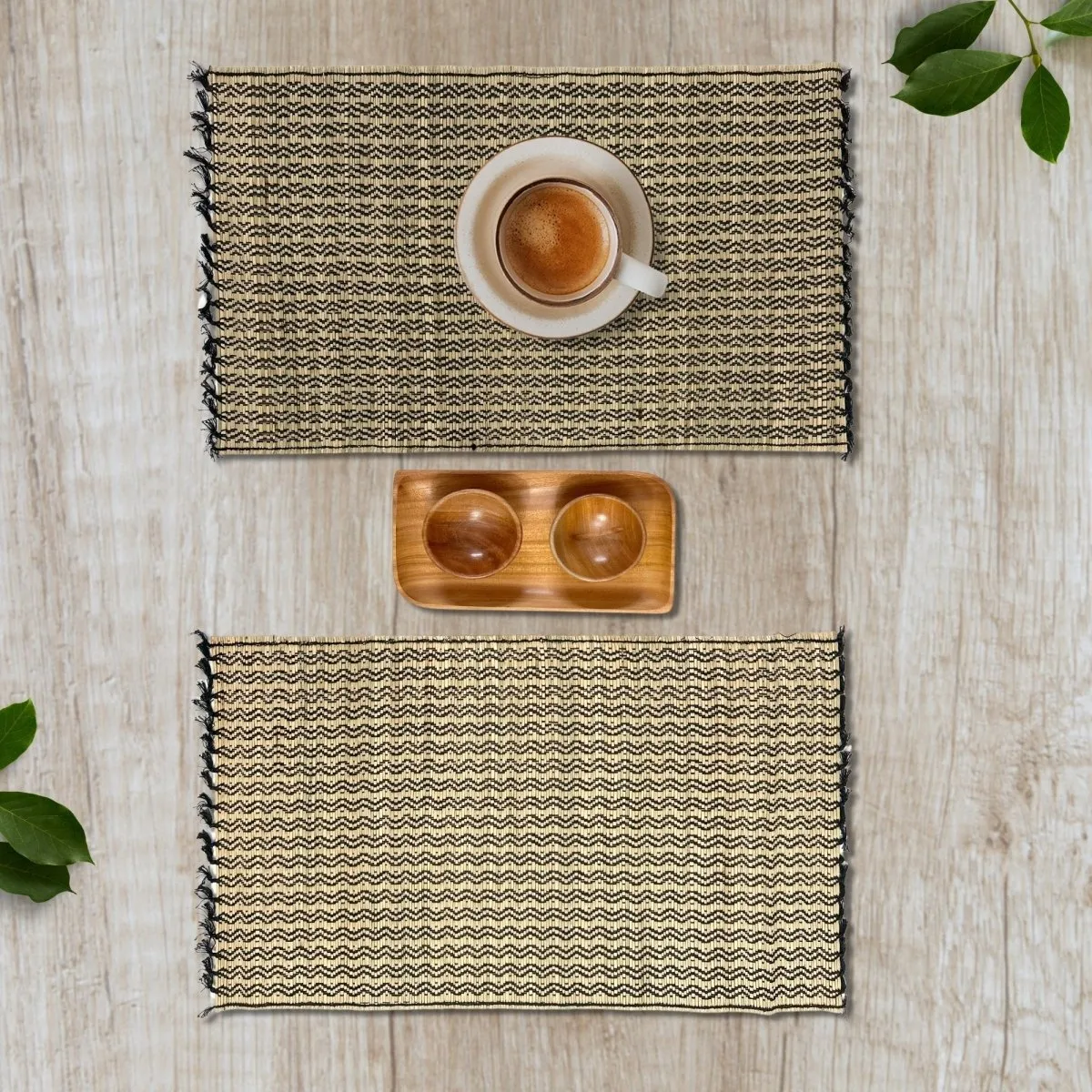 Handmade Dining Table Mats in Black (Set of 2/4/6) | Eco Friendly Tableware Sustainably Handwoven from Natural Grass